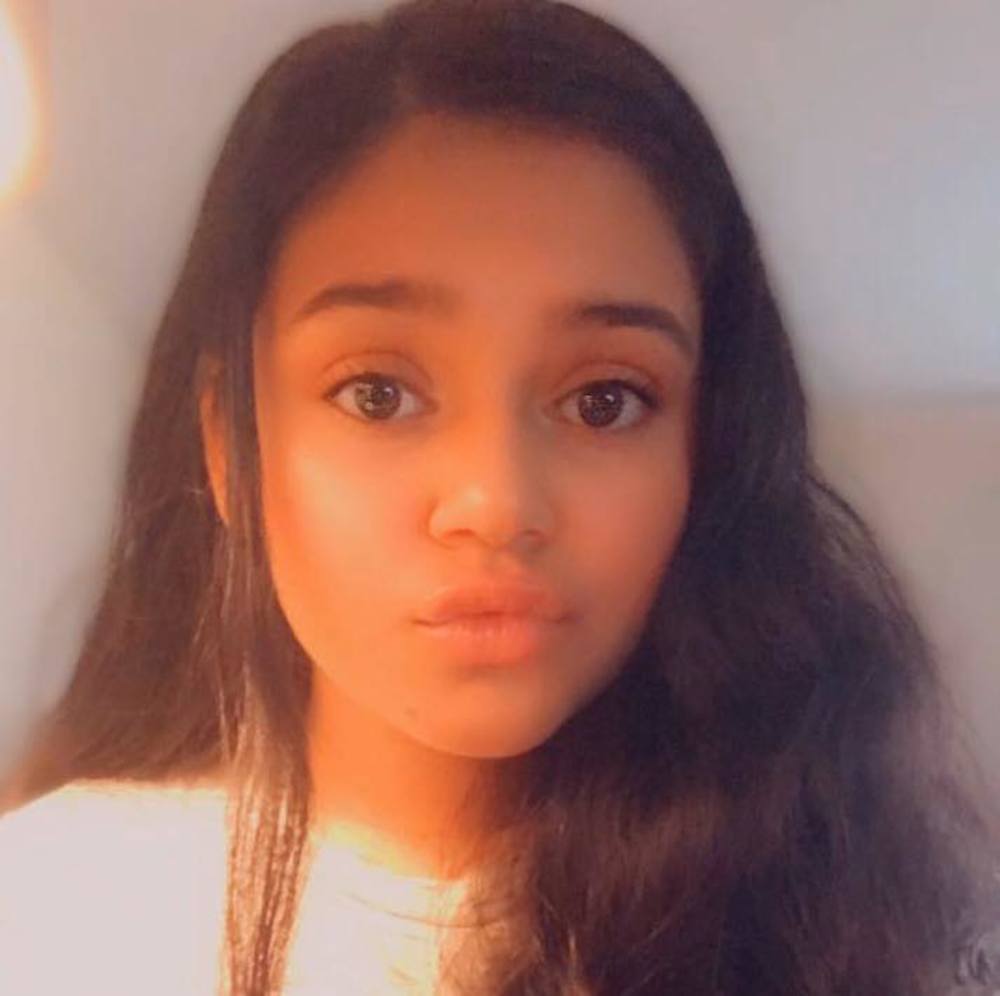 Meet your Posher, Roshani